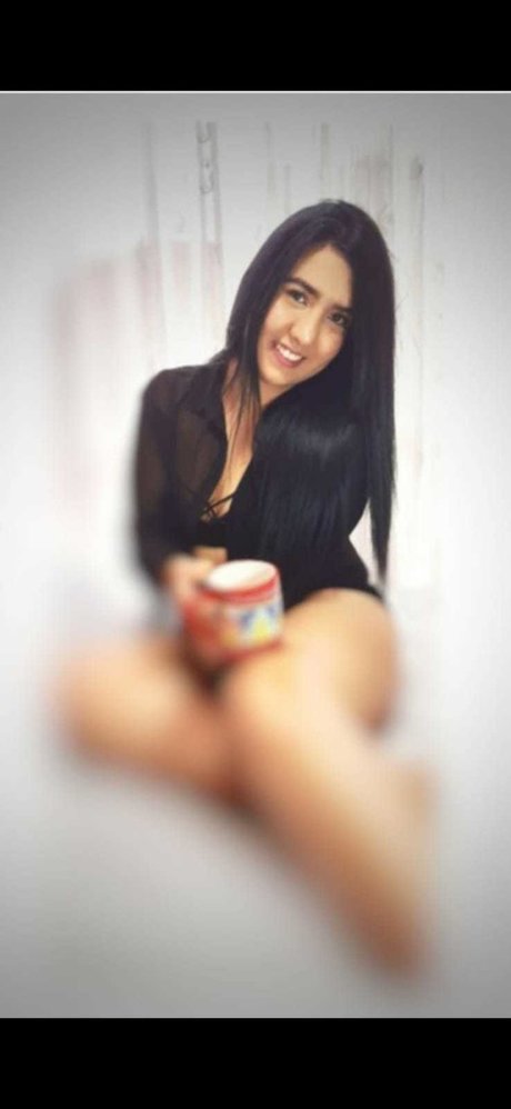 Natalia Garzon sexy model pic