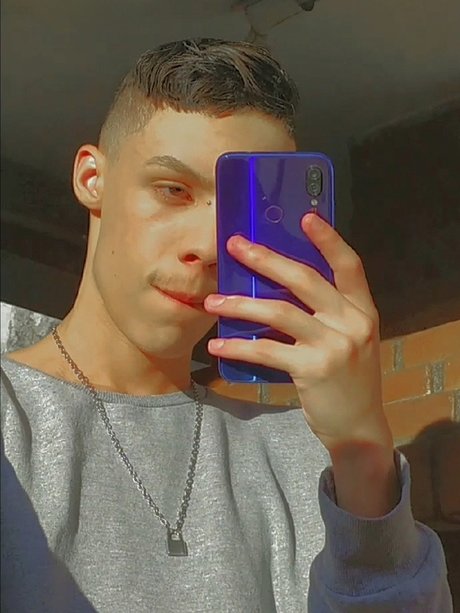 Nathan Samuel Vip naked model picture