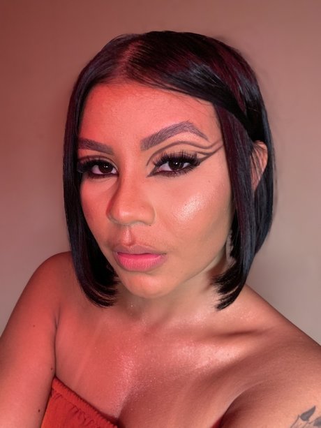 Nascimento nude star photos