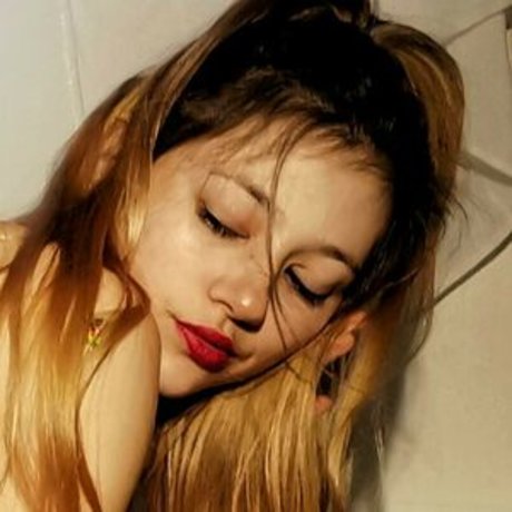 Miss Alice pretty model archive