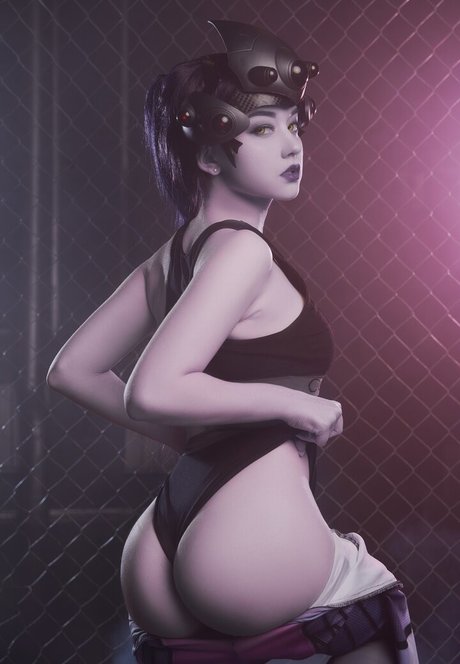 Maruxia naked pornstar img