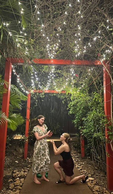 Loserfruit hot actress photos