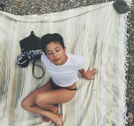 Anna Castillo free actress img