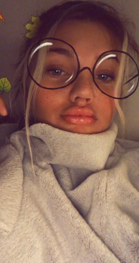 big tits cougar onlyfans top pictures