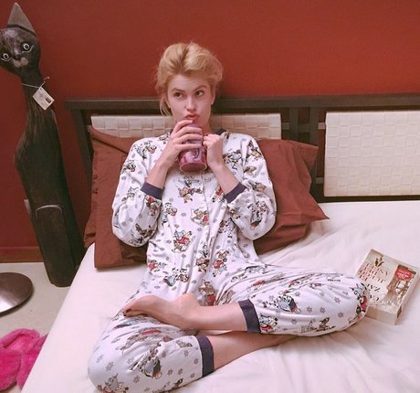 Adriana Abenia pornstar beautiful pictures