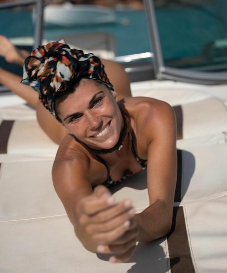 Ariadna Hafez free model pics