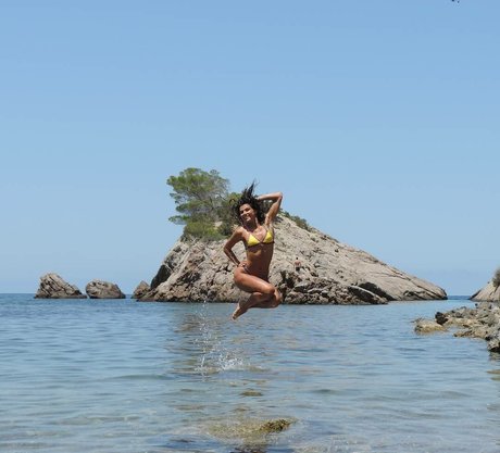 Ariadna Hafez nice model photo