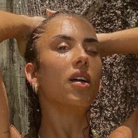 Gina Llebaria star art picture