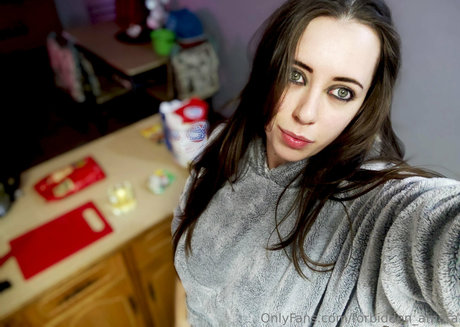 big tits milf onlyfans exclusive photo