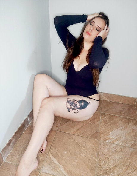 forbidden amara naked model pics