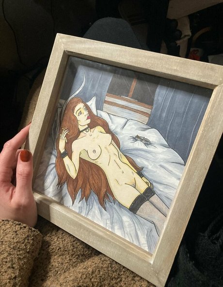 missnouveaux art star photos