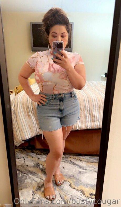 bustycougar erotic pornstar picture
