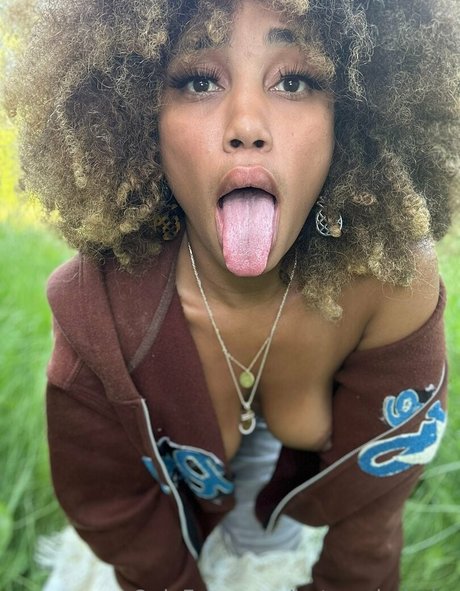 Hotmochababy erotic star photo