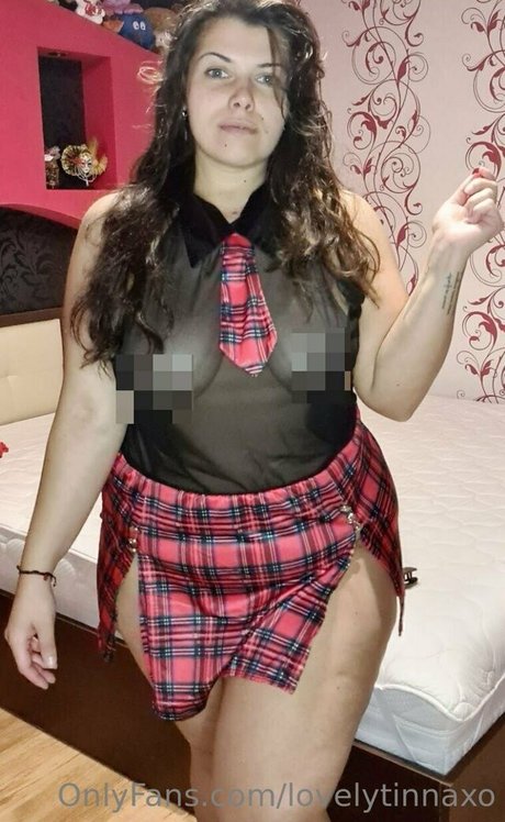 lovelytinnaxo pornstar best picture