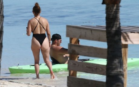 hairy asian onlyfans free naked gallery