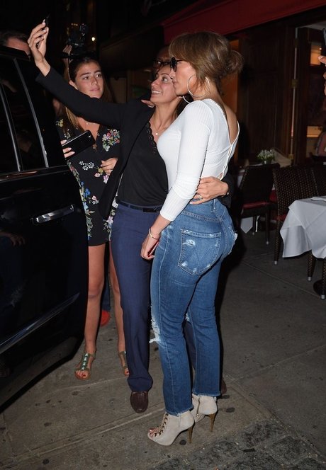 Jennifer Lopez pornstar gallery