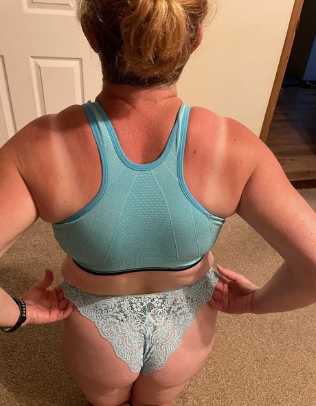 khariscurves hd pornstar photo