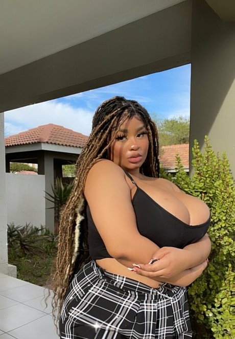 Kim Tiddies star free picture