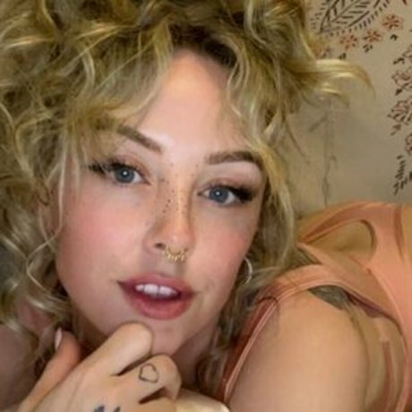 mackonmyrack beautiful model pictures