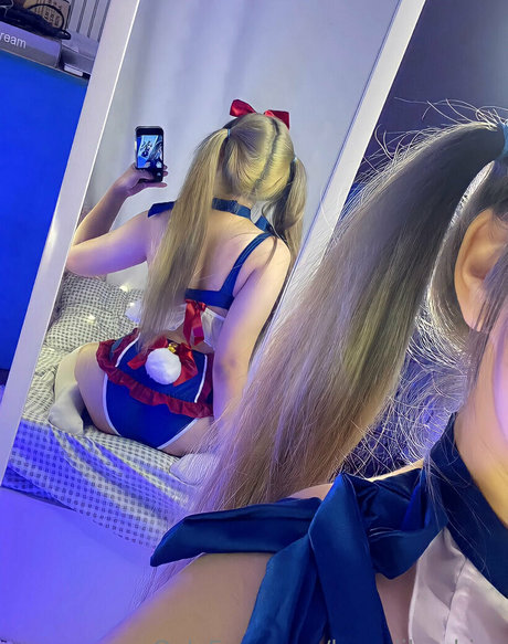 anna hitomi beautiful star images