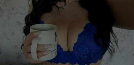 mystic kitty90 model naked pics