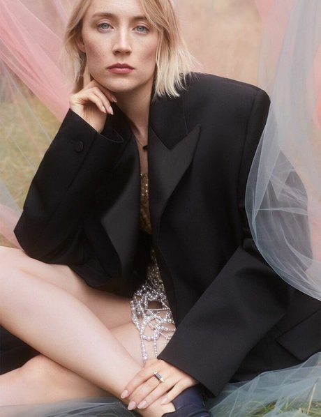 Saoirse Ronan free actress photos