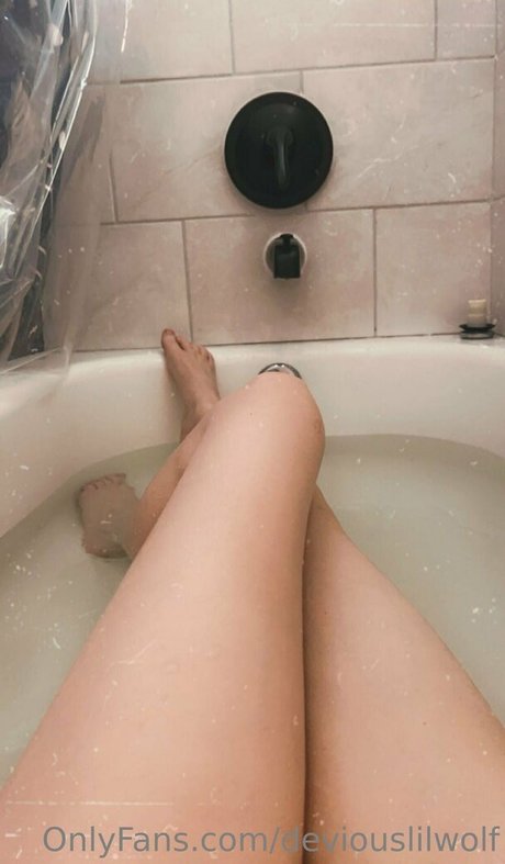 deviouslilwolf pornographic star images