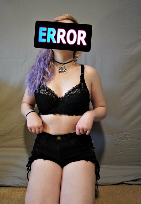 lunar ashe pretty pornstar img