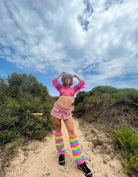 lamamifertil star art archive