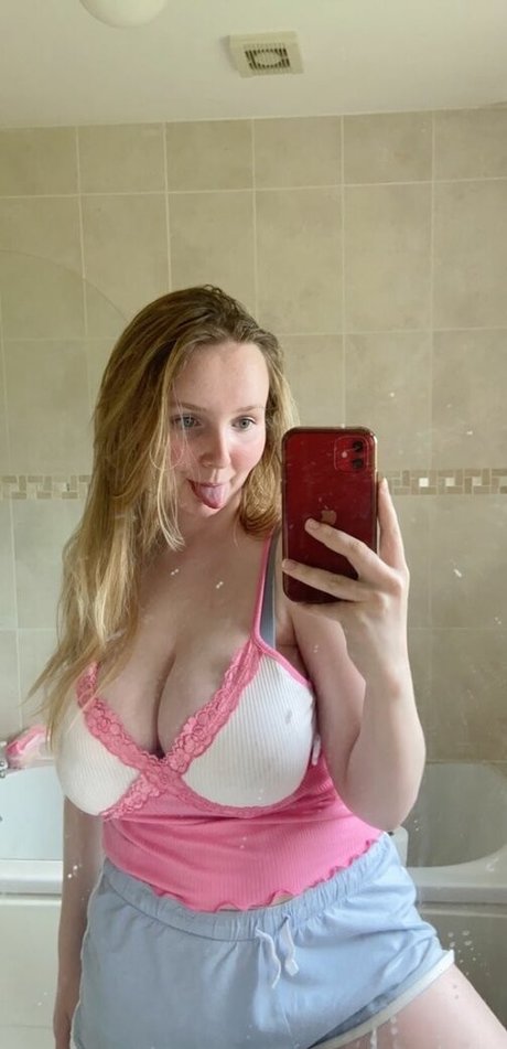 Katie O art model img