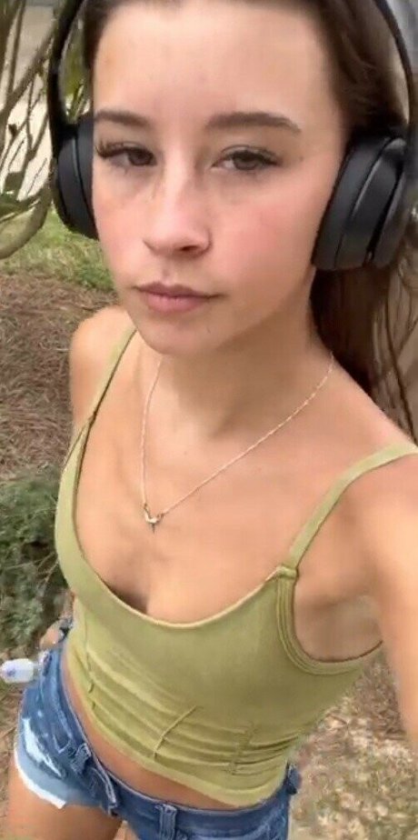 Bitty 01 hot actress photos