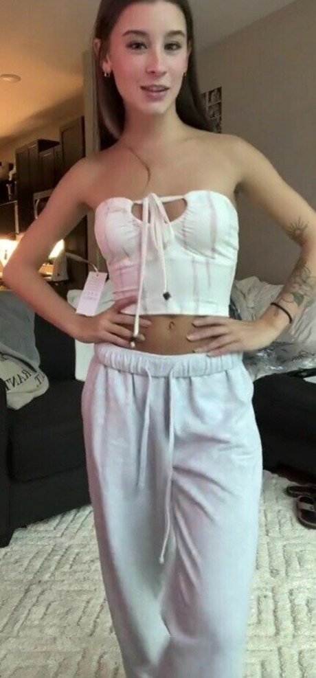 Bitty 01 pornstar top photo