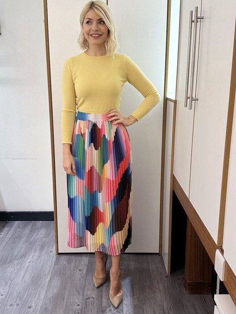 Holly Willoughby beautiful star archive