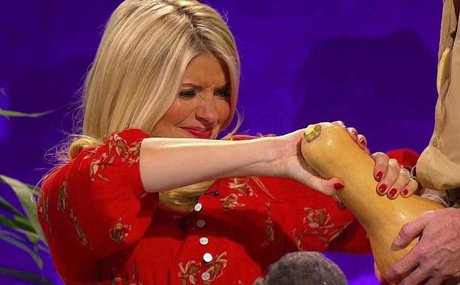 Holly Willoughby model exclusive pictures