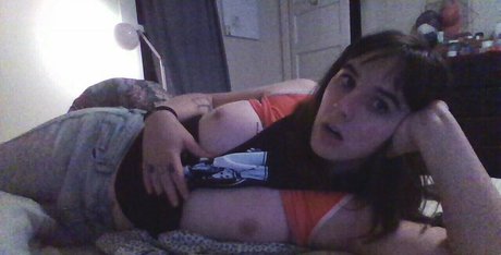 eileencrowe exclusive model img