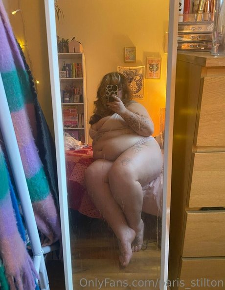 paris stilton nudes model pic