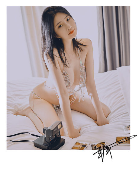 nnian_ model pornographic pic