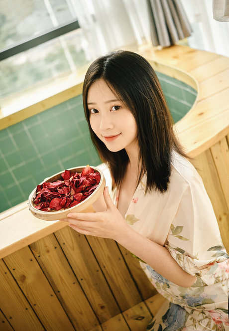 nnian_ nice actress img