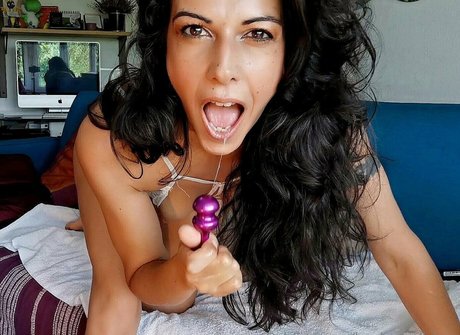 loucharmellefree sexy pornstar archive