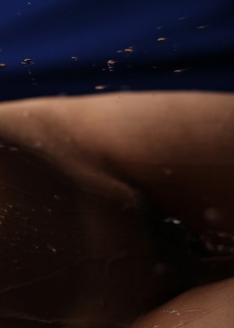 Shion Utsunomiya model nude photos