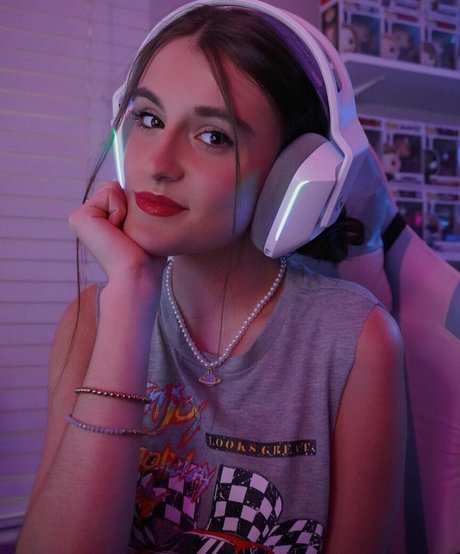 Maggie Roscher pornstar archive