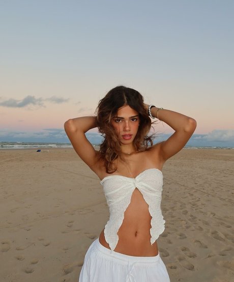 nottrebeca_ star nice gallery