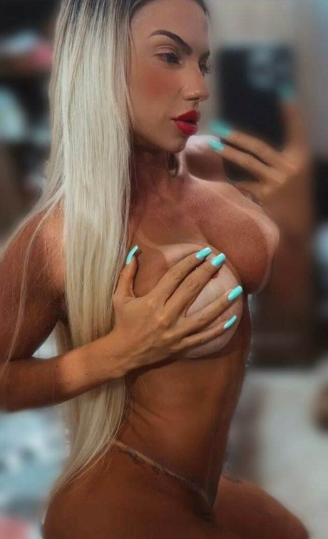Debora Gomes porn model pics