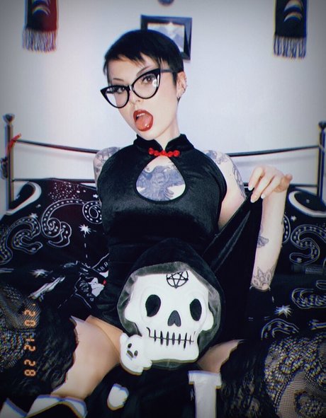 autumn onlyfans beautiful image