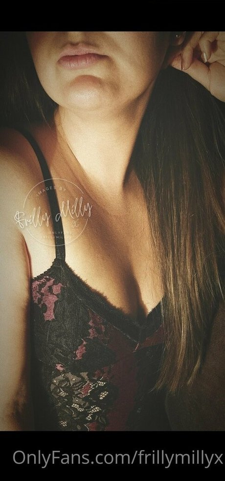 frillymillyx model hd image