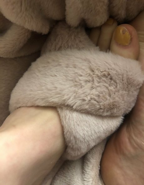 hhannahraee art actress galleries