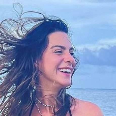 Maddu Magalhaes star sexy picture