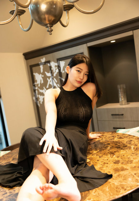 Kei Fubuki naked pornstar photos