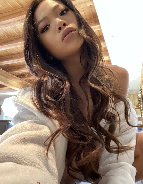 Vinaskyy pretty actress archive