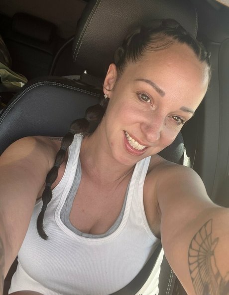 babe onlyfans pornographic pics